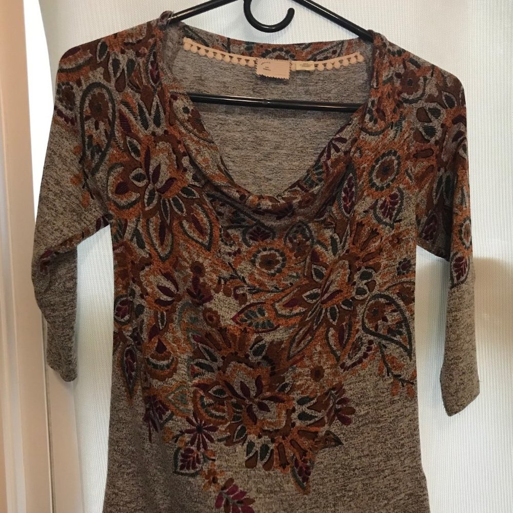 3/4 sleeve top
